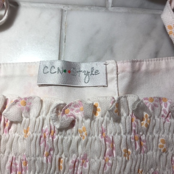 Cute Flower Sundress - Picture 5 of 6